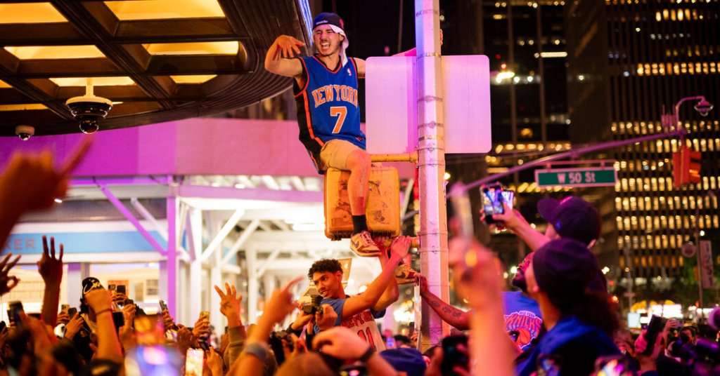 Protected: New Yorkers Finally Learned Not To “Stay In Your&nbsp;Lane”